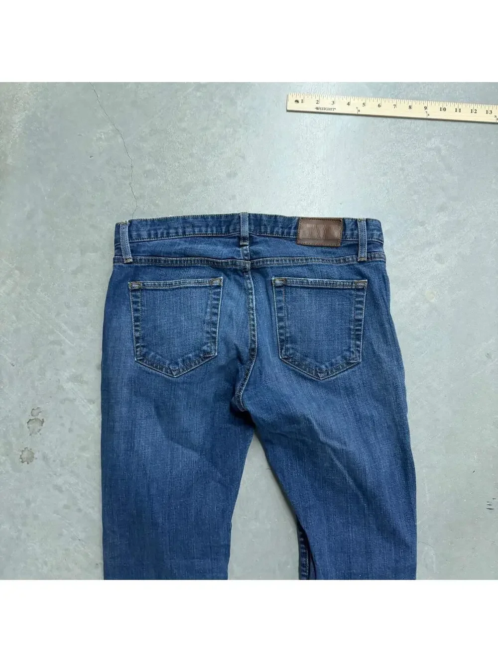 Y2K Men's Tommy Hilfiger Slim Straight Navy Jeans Sized 33x32